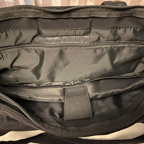 Women's Black Quilted Shoulder Bag - Picture 8 of 8